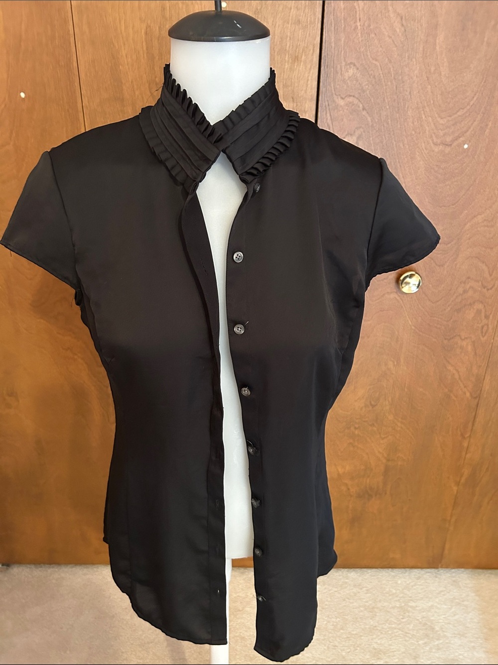 Women's Black Ruffled Collar Button-Front Top